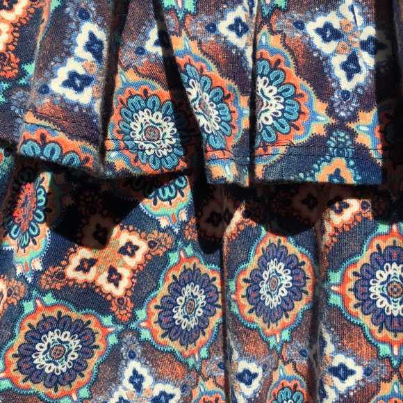 Tribal boho design off the shoulder top - Picture 2 of 3